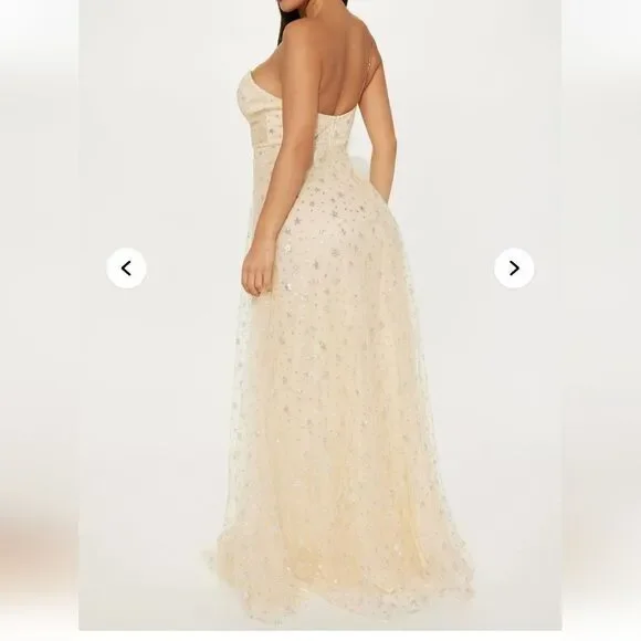 Elegant Cream Evening Gown - Picture 3 of 3